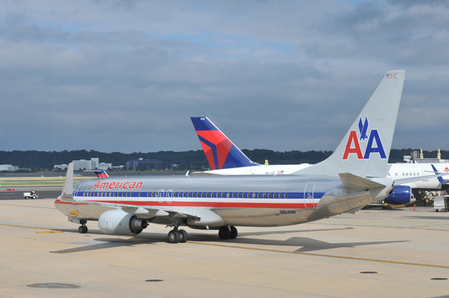 American Airlines pilot dies in mid-air.