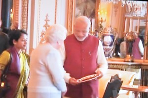 Modi lunch with Queen