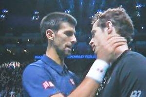Novak congratulates Andy