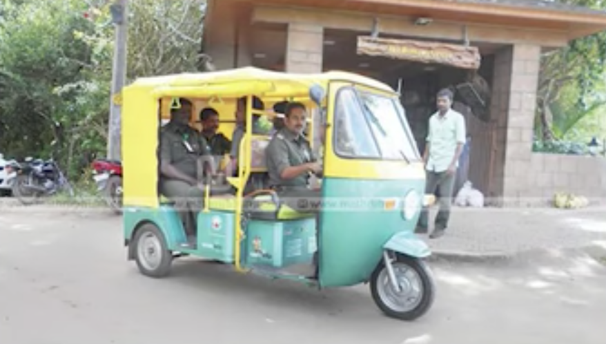 Fully electric e-auto rickshaw