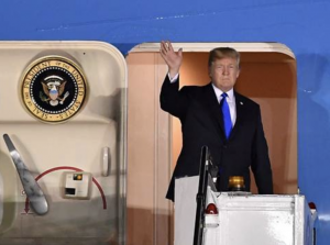 Donald Trump arrives in Singapore