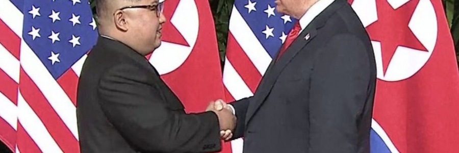 Kim Jong-un skaing President Trumps hand