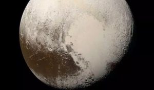 Pluto's ocean protected by gas hydrates
