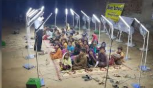 Faisalabad's makeshift school with solar energy