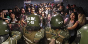 Protest at Santiago underground