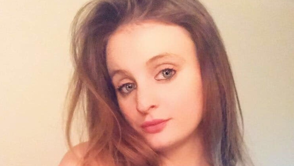 Chole Middleton (21) from High Wycombe, Buckinghamshire died from coronavirus