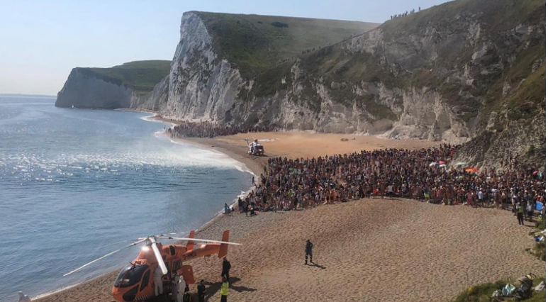 Crowds at Durdle Door beach Pic Purbeck Police