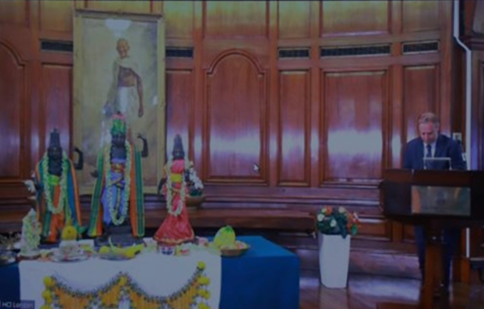 Three stolen idols returned to India