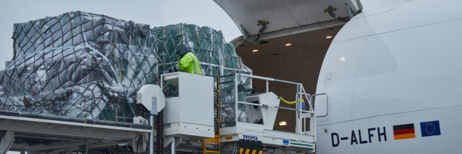 Lufthansa airlifting fresh food on Boeing 777 to Britain amid sea port chaos