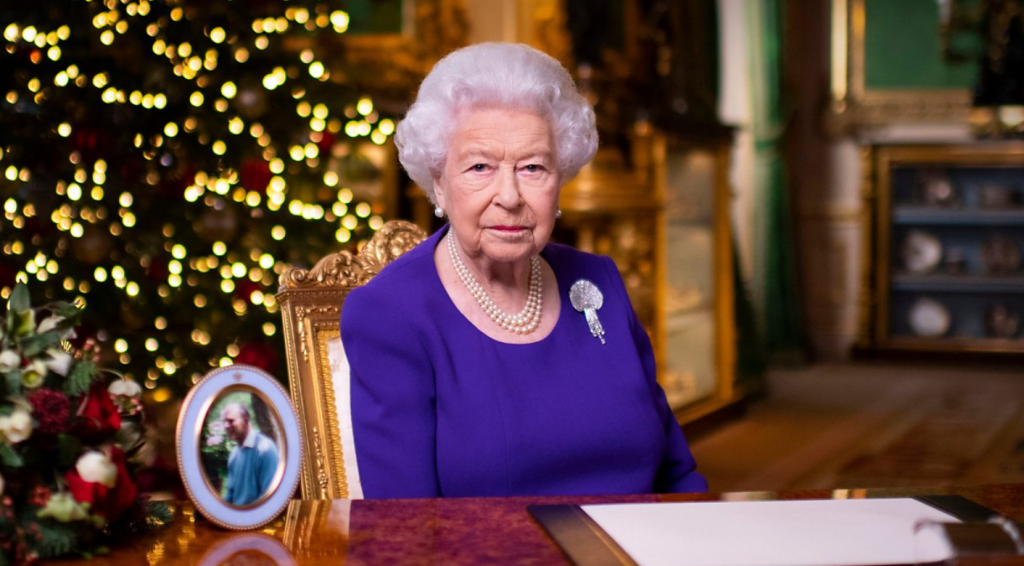 “You are not alone” – Queen’s Christmas 2020 message – The Saturn Herald