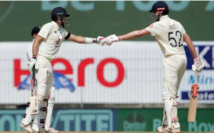 Silbley congragulating Root on his unberaten century