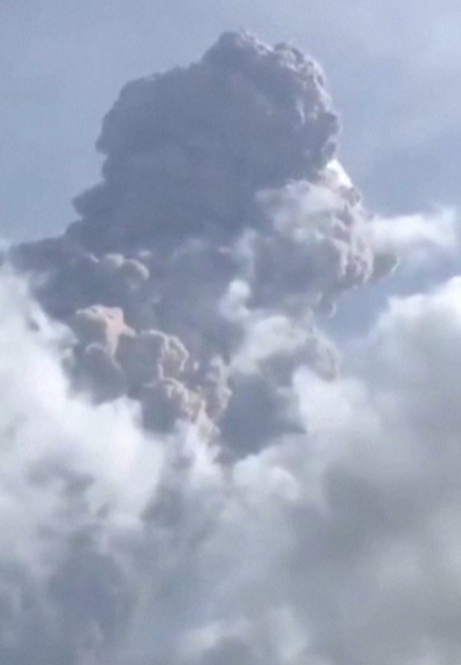 Explosive eruption of Le Soufriere