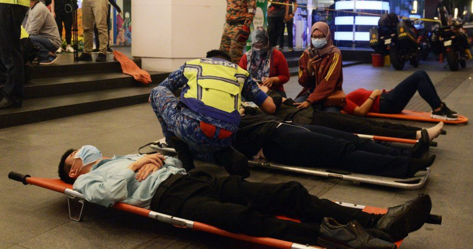 Injured passengers beign treated after Metro crash in Kuala Lumpur