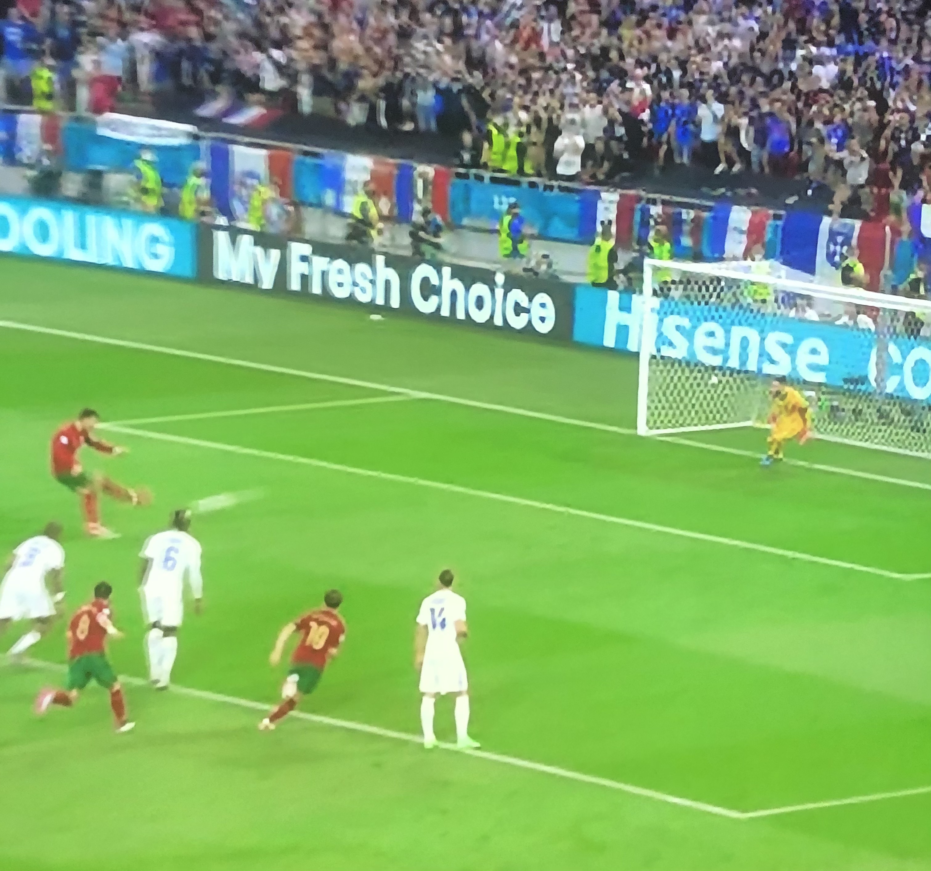 Ronaldo second penatyt goal of the match