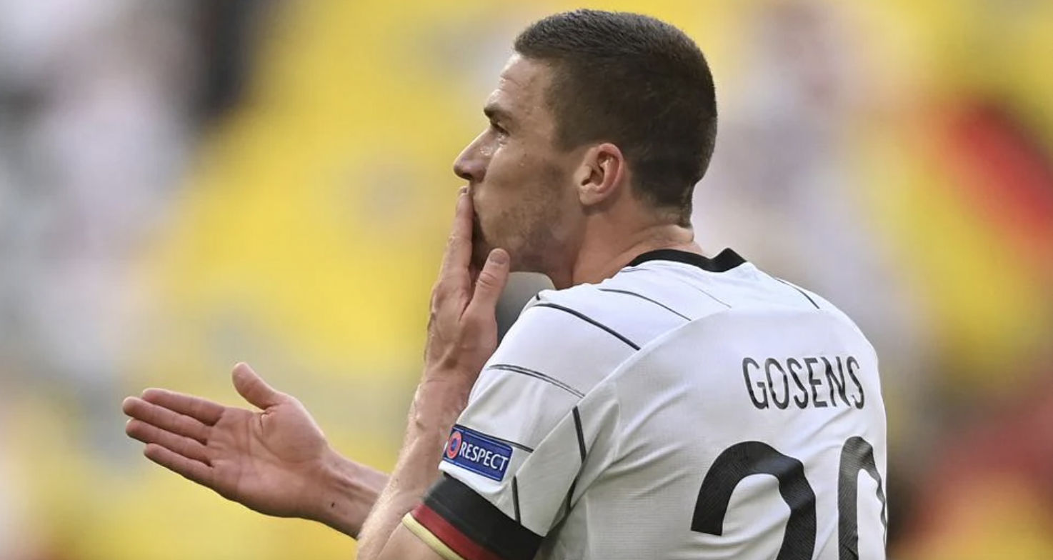 Robin Gossen scores the fourth goal for Germany